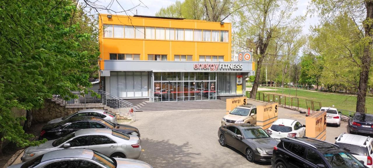 Large Apartment Near The Airport And City Center Chisinau Exterior photo